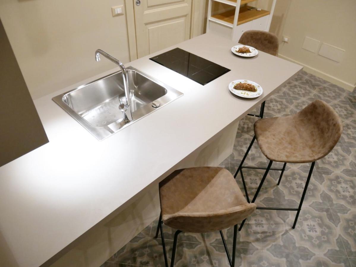 Vuciata Apartments คาตาเนีย ภายนอก รูปภาพ